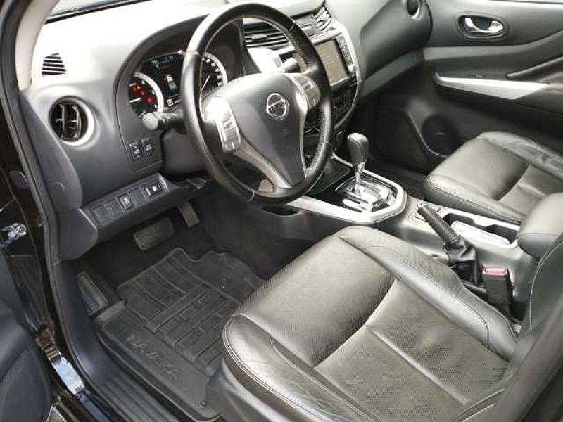 Nissan Navara Double Cab Tekna 4x4 2.3 dCi 190PS ATM AHK Klima